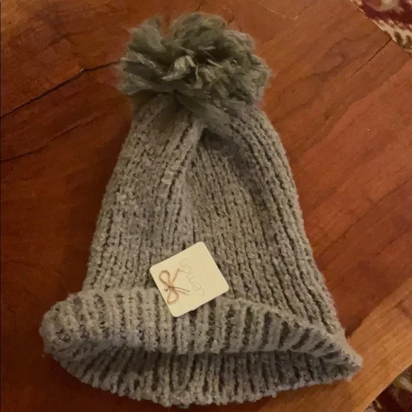 Lemon Snow Storm Beanie Hat Gray NEW - Picture 3 of 5